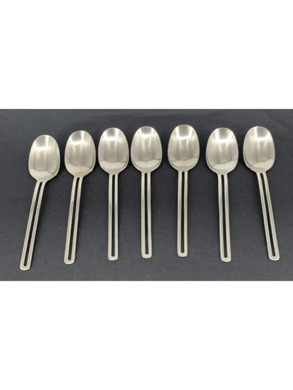 Towle Nordic Oval Soup Spoons 18/10 Stainless Steel Flatware 7 1/2